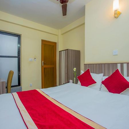 Oyo 297 Hotel Aayam Kathmandu Exterior photo