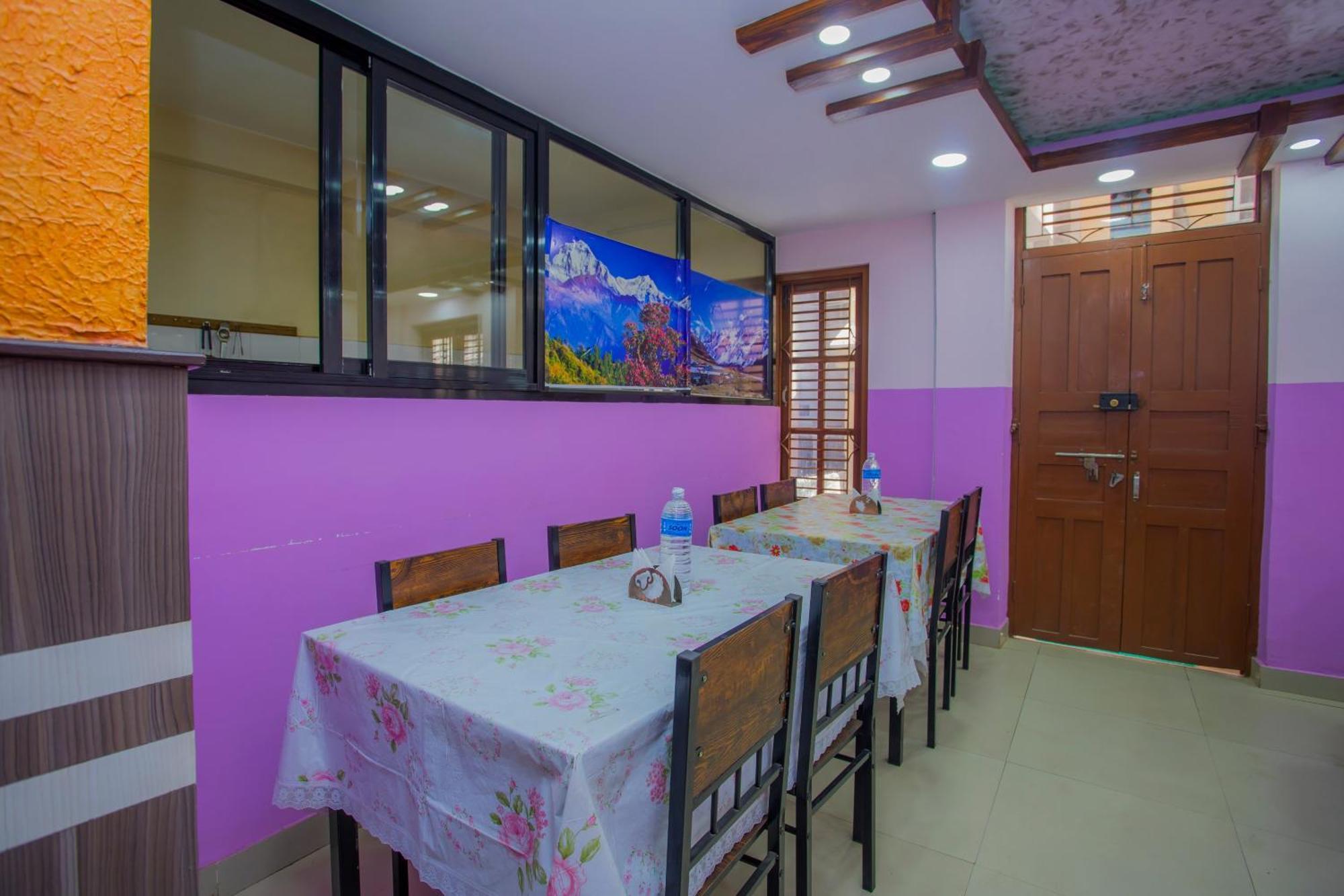 Oyo 297 Hotel Aayam Kathmandu Exterior photo